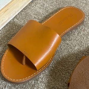 Madewell Slides! Super sleek and chic. Size 8! :)